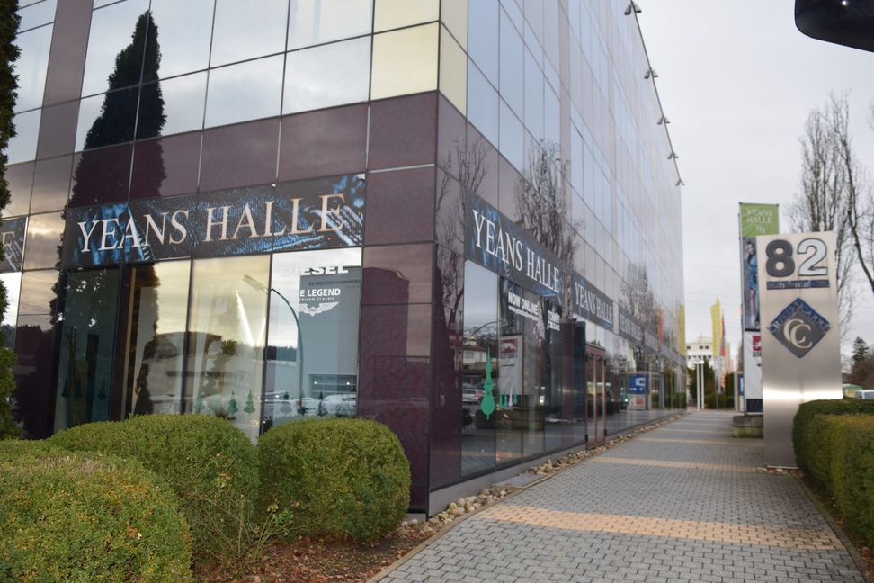 Die Yeans Halle in der Sindelfinger Mahdentalstraße 82.