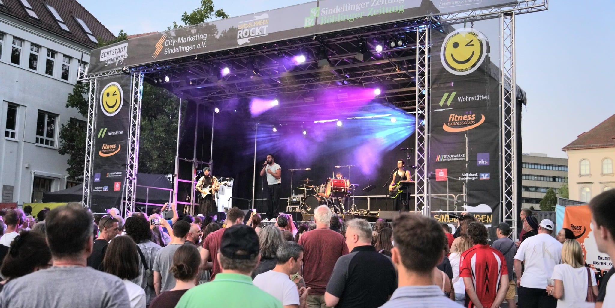 Die Tribute-Band „Radioactive“ kommt aus Itaien.