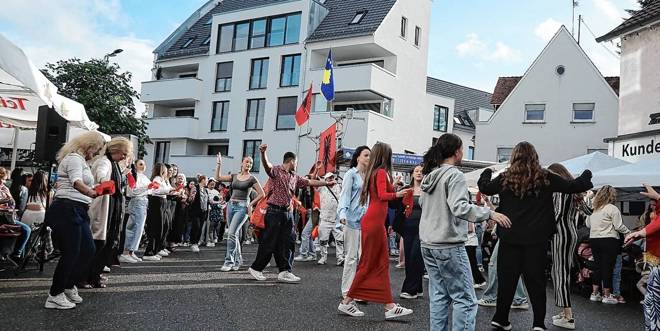 Beste Stimmung beim albanischen Kulturverein Isa Boletini.