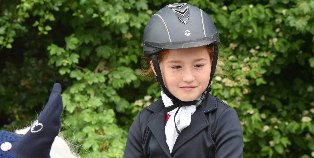 Die erst zwölfjährige Mira Alshehab startet als Punktbeste der A-Dressur.