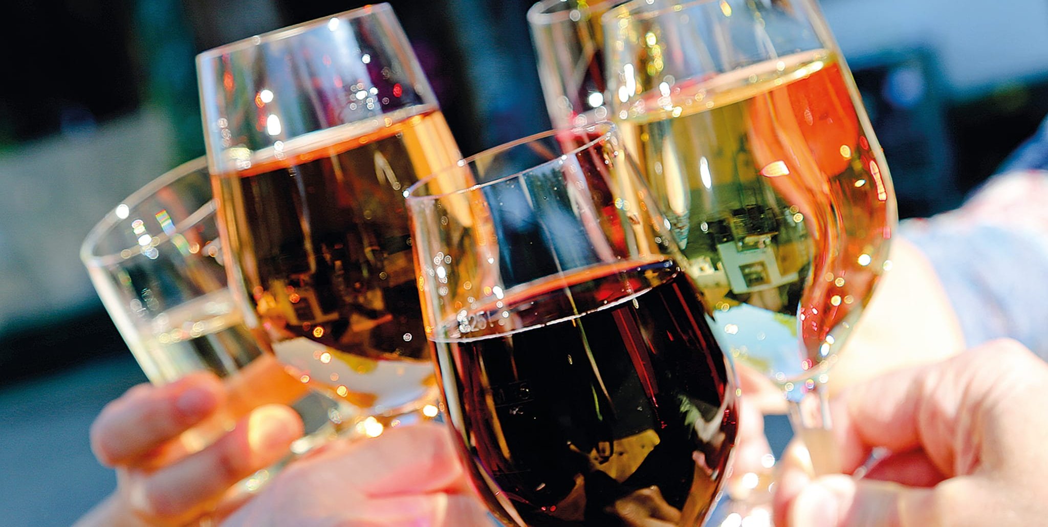 Beim Weinspaziergang können Interessierte neue Weine entdecken.