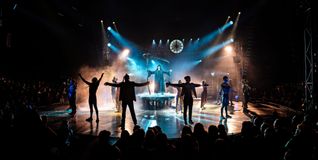 Grusel-Spektakel im Zelt: Der „Zirkus des Horrors“ setzt auf düstere Bilder, starke Effekte und große Showmomente. Bilder: Romanza Circusproduktion