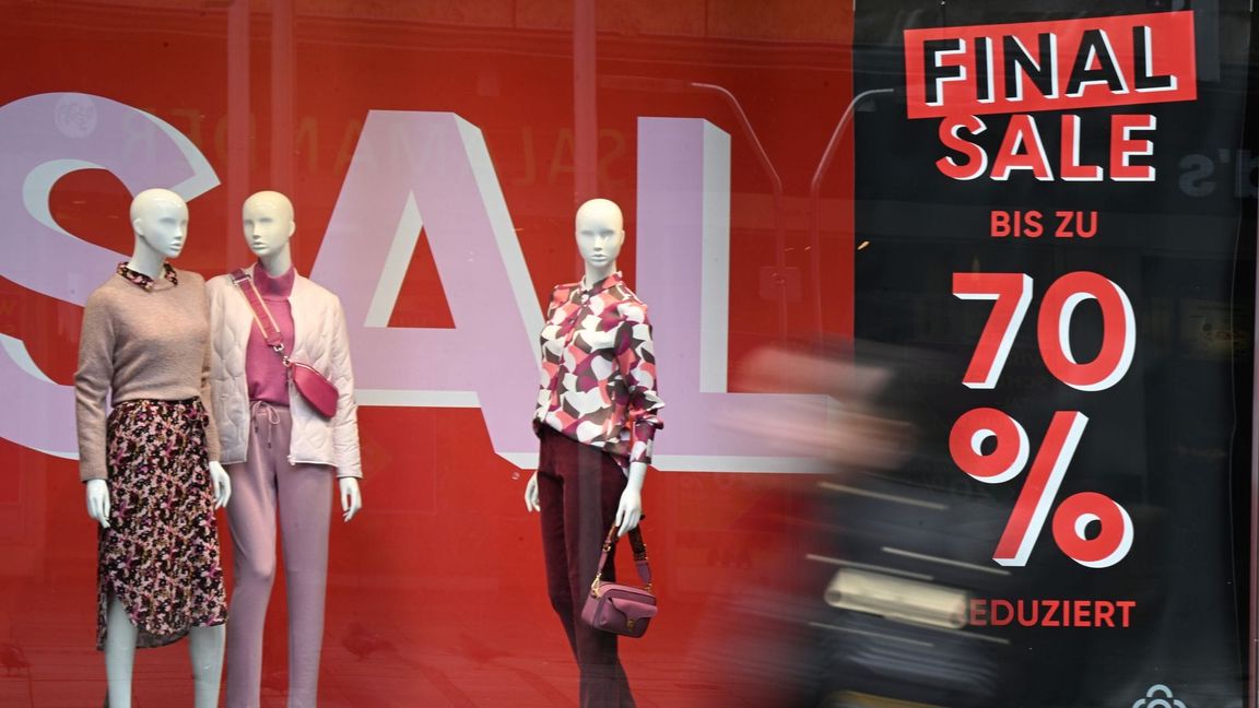 Die Kunden achten zurzeit stark auf Preise und Sonderangebote.