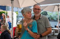 Der Salsa-Abend in Sindelfingen lockte zahlreiche Besucherinnen und Besucher auf die Kleine Mercedesstraße.