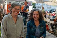 Der Salsa-Abend in Sindelfingen lockte zahlreiche Besucherinnen und Besucher auf die Kleine Mercedesstraße.