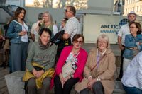 Der Salsa-Abend in Sindelfingen lockte zahlreiche Besucherinnen und Besucher auf die Kleine Mercedesstraße.