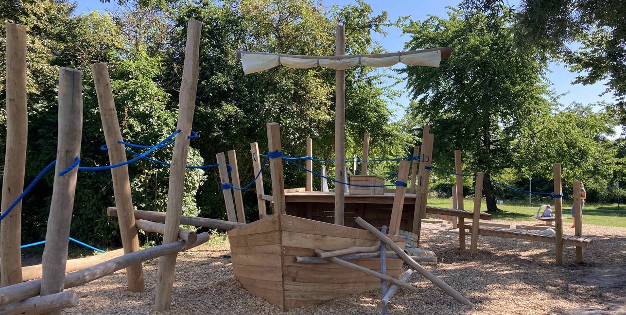Ab sofort kann das Schiff auf dem Böblinger Spielplatz erkundet werden.