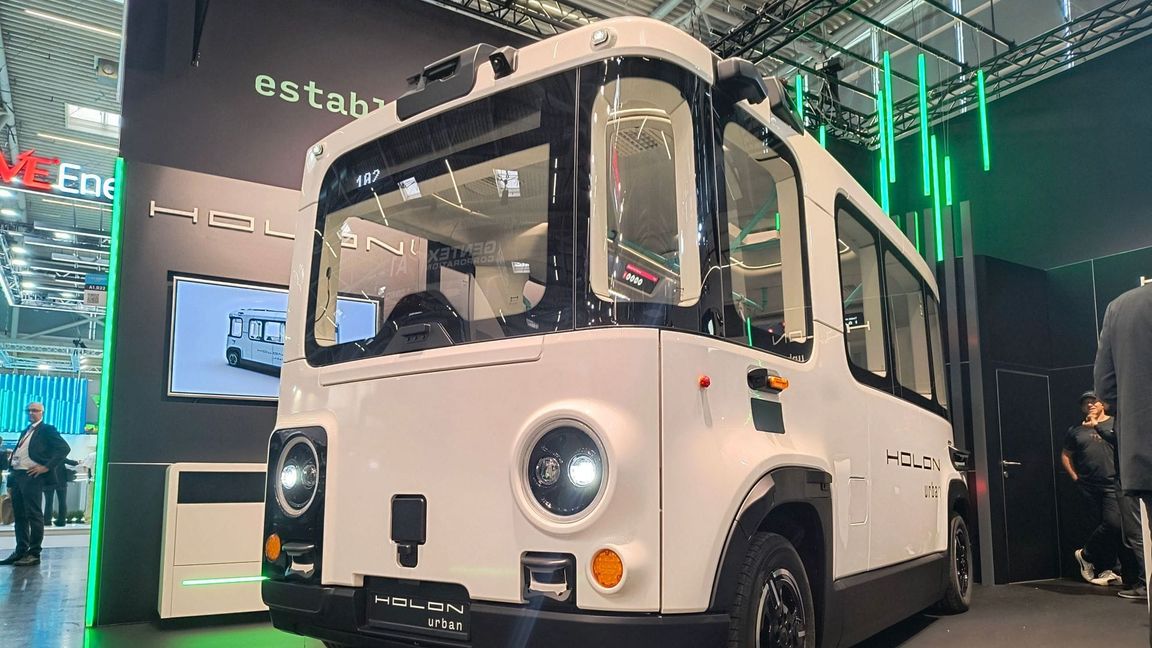 Selbstfahrender Elektrobus der Firma Benteler