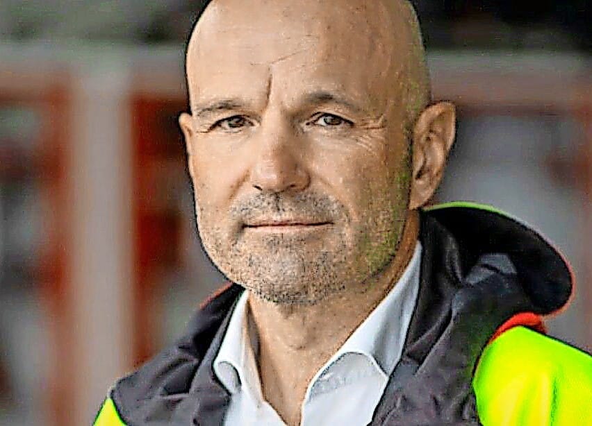 Krystian Pracz ist seit 2017 der Chef der DRF Luftrettung in Filderstadt.