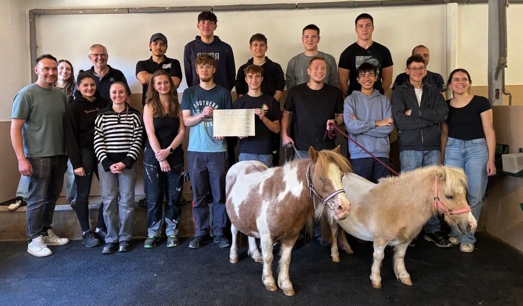 Gemeinsames Gruppenbild mit den Ponys.