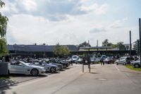 Classic & Coffee im Mecedes-Benz-Kundencenter in Sindelfingen.