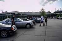 Classic & Coffee im Mecedes-Benz-Kundencenter in Sindelfingen.