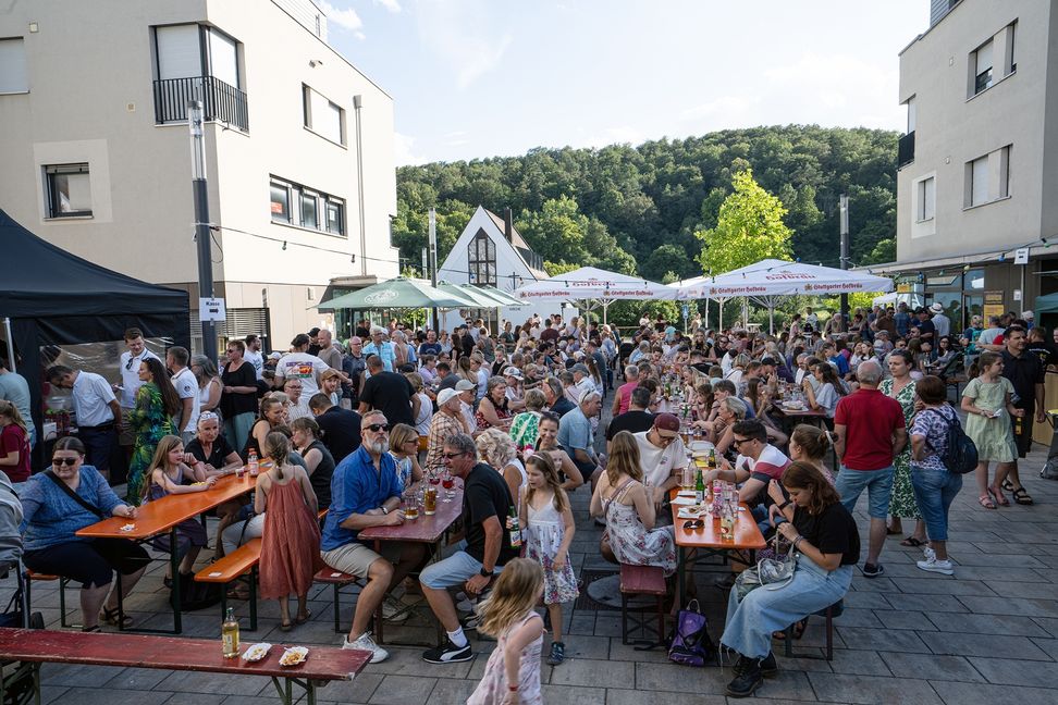 Beim Fläggafäschd im Grafenauer Ortsteil Döffingen war viel los. Bild: Richter