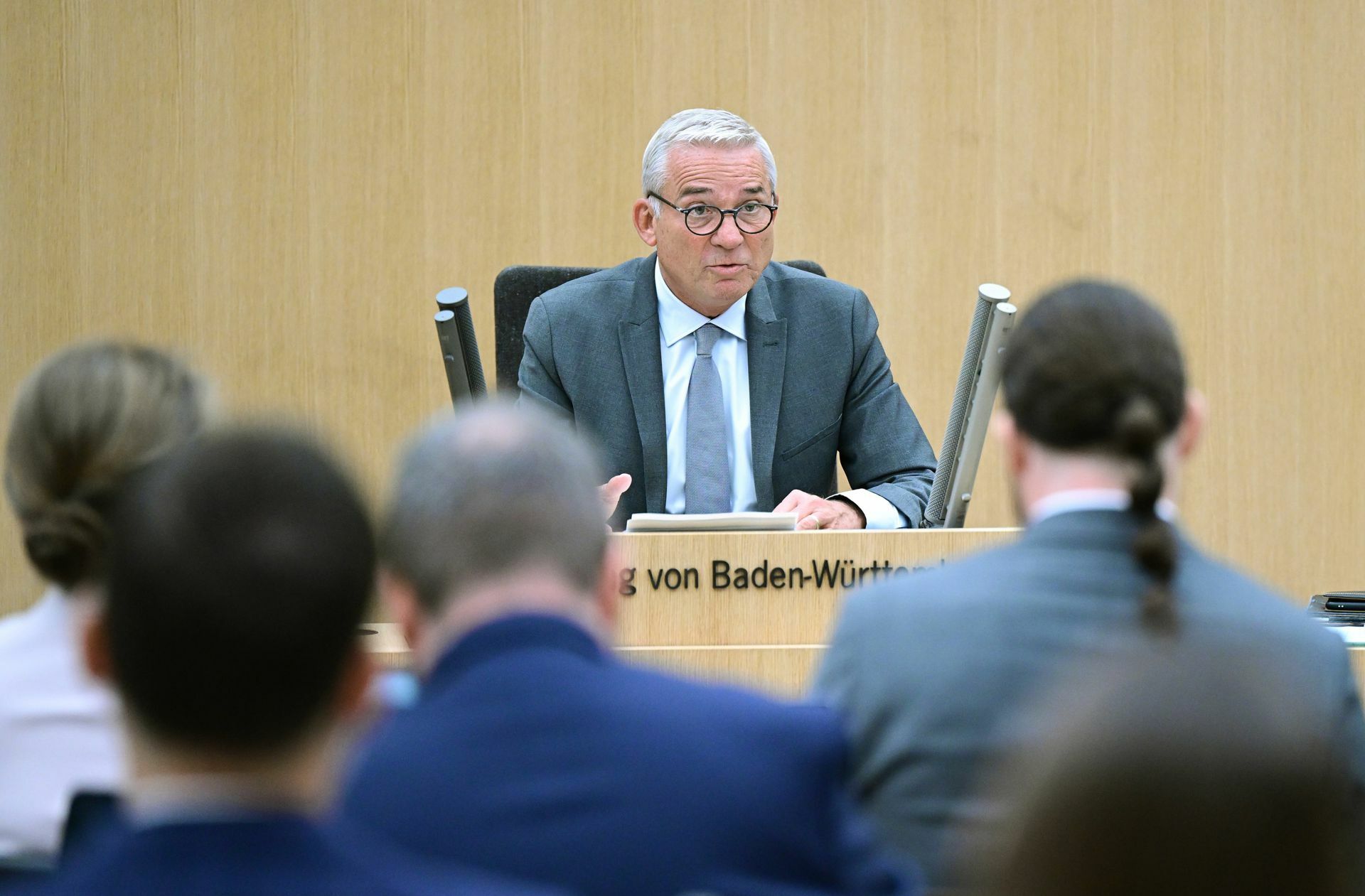 Bis in den Abend wird Innenminister Thomas Strobl am Freitag befragt.