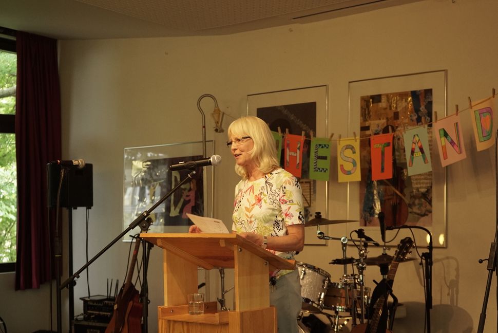 Nach 22 Jahren als Rektorin sagte Sabine Mundle der Sommerhofen-Grundschule Adieu.     Bild Heiden