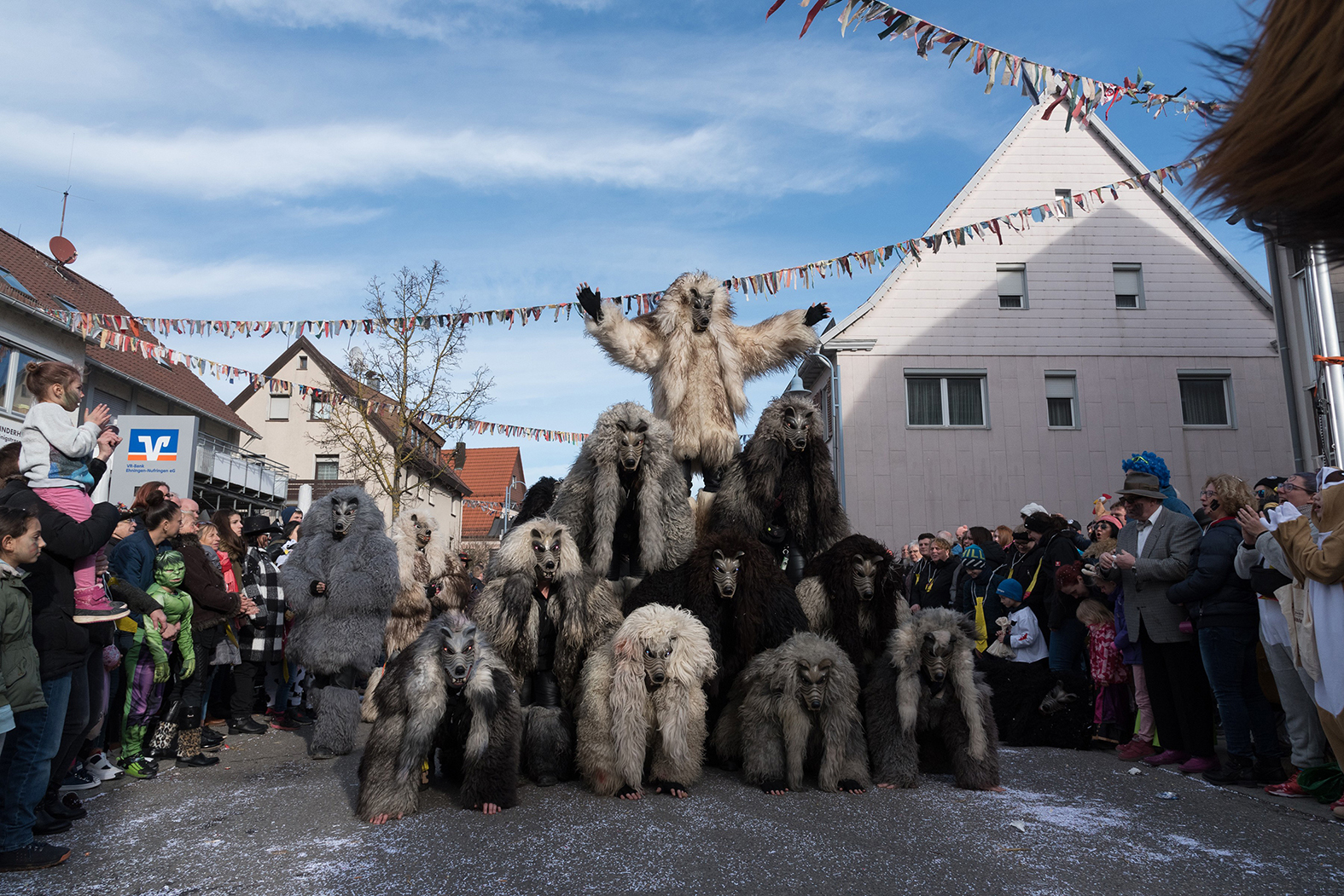 Auch die Werwölfe aus dem Gäu präsentierten eine Pyramide – beklatscht von der Zuschauermenge. Bild: Nüssle