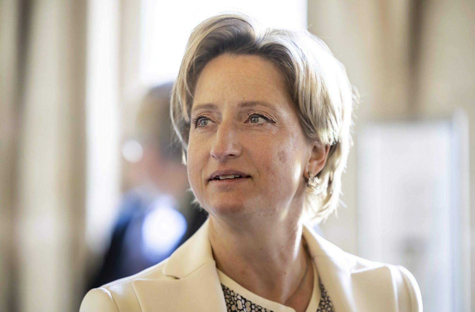 Wirtschaftsministerin Nicole Hoffmeister-Kraut verweist in der Diskussion über weitere Entlastungen auf die Bundesregierung.