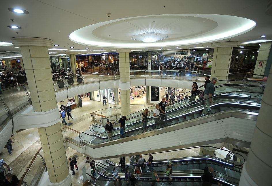 Last-Minute-Shopping? Ist auch am Samstag noch möglich, zum Beispiel im Breuningerland Sindelfingen.     Bild: Archiv
