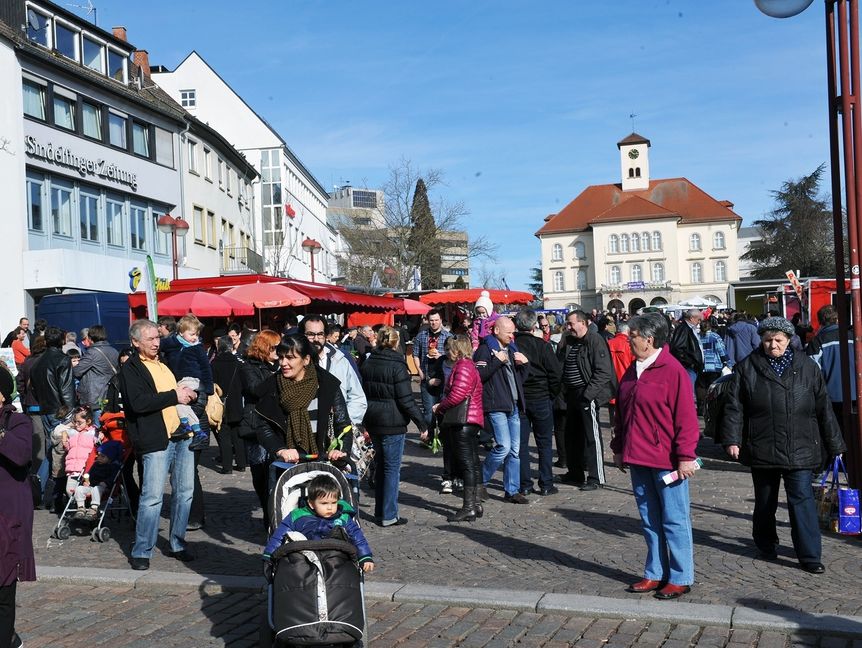 Am Sonntag ist es wieder soweit: Verkaufsoffener Sonntag in Sindelfingen.    Archivbild: Stampe
