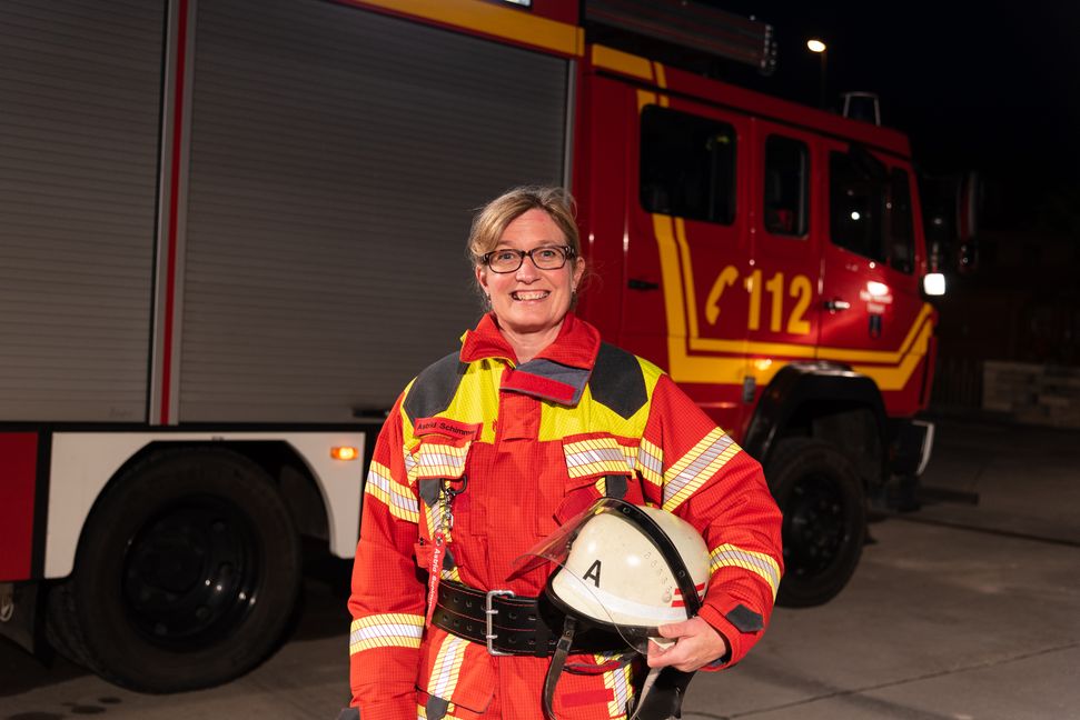 Die Ehningerin  Astrid Schimmer ist die erste Frau an der Spitze einer Feuerwehr im Landkreis Böblingen. Bild: Nüßle