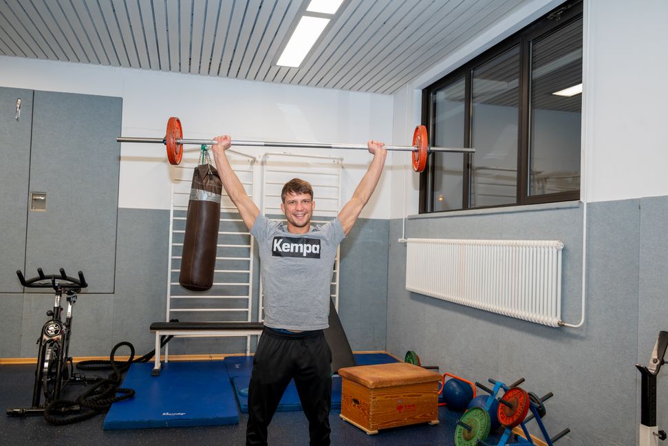 Der Ehninger Ringer Michael Widmayer trainiert und hungert für seinen Traum von Olympia. Bild: Nüssle