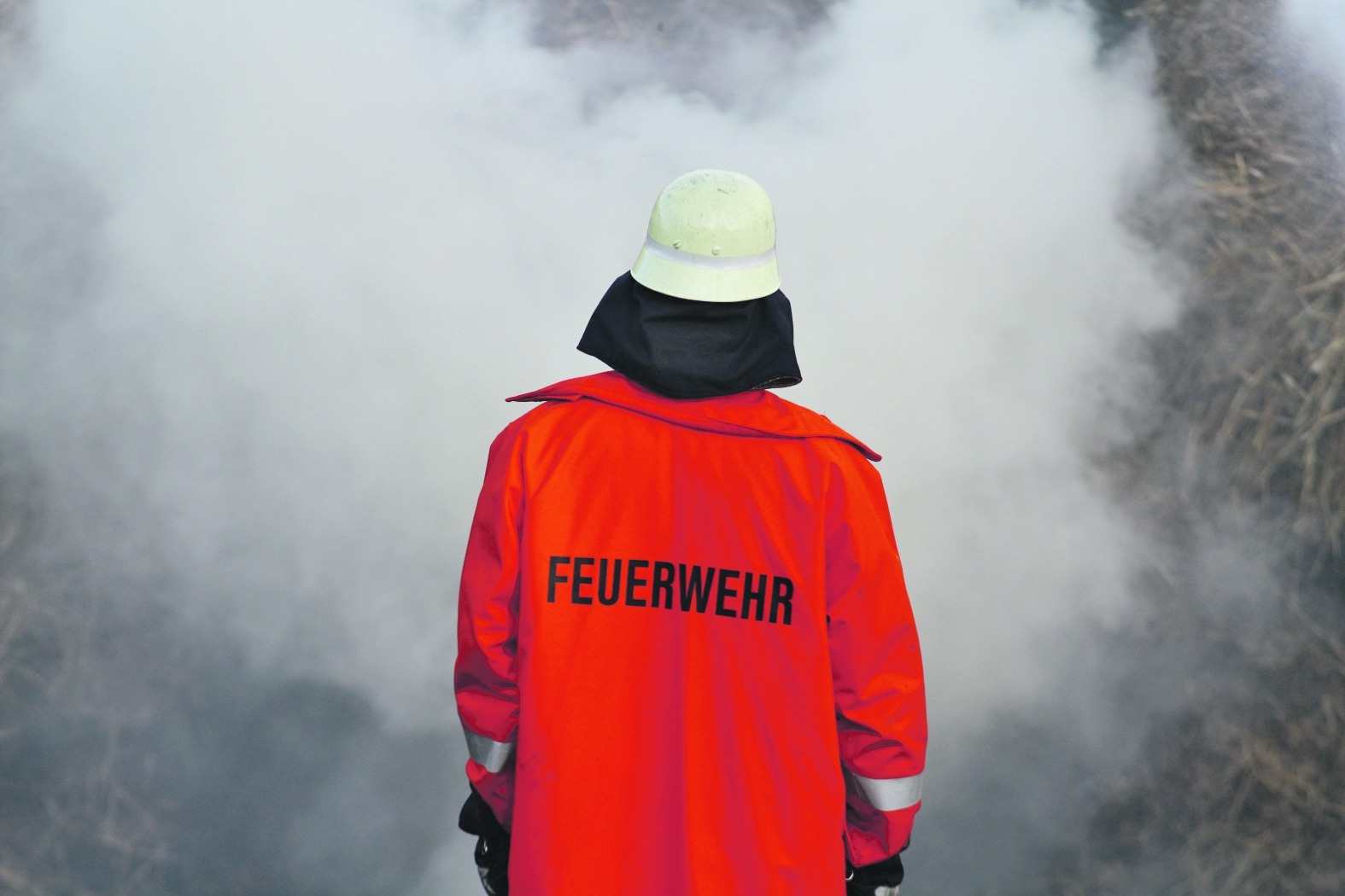 Bei der Feuerwehr-Übung am Samstag ist ab 13 Uhr mit starkem Rauch zu rechnen. Bild: Daniel Ernst/Adobe Stock