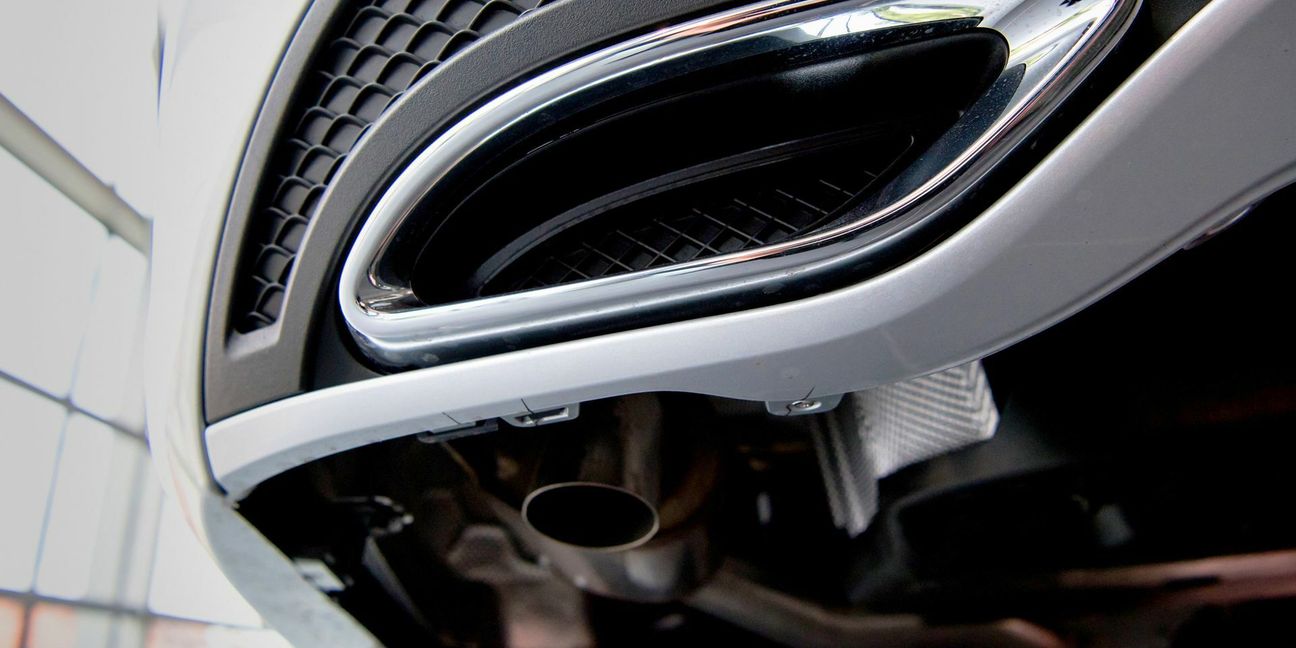 Nach Auffassung des Kraftfahrt-Bundesamtes hat Mercedes-Benz in Hunderttausenden Diesel-Fahrzeugen eine unzulässige Abgastechnik verwendet.
 Foto: dpa