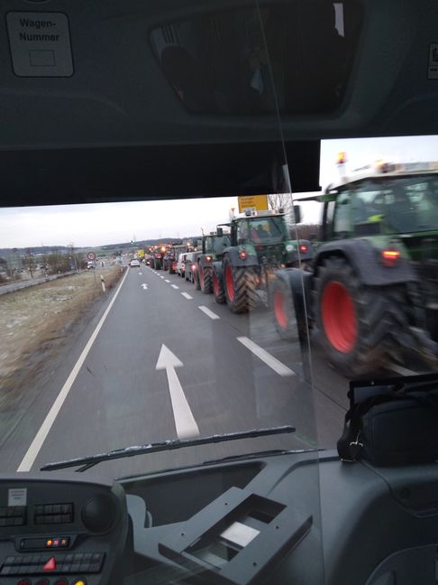 Stau in Gärtringen in Richtung Ehningen.    Bild: Buck