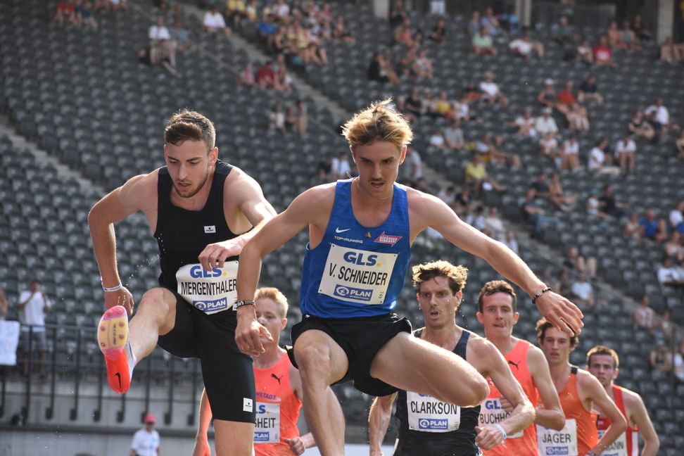 Bei der deutschen Meisterschaft lief Velten Schneider über die 3000 Meter Hindernis auf Paktz drei. Für den Start bei der EM in München reichte da nicht. Bild: Schüttke