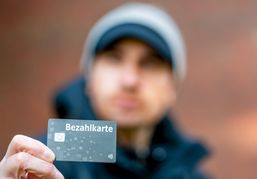 Unterbunden werden soll mit der Bezahlkarte der Leistungsmissbrauch.