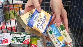 Der Kauf von Butter wird erneut billiger (Symbolbild).