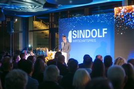 Beim Sindelfinger Unternehmertreff wurde der Wirtschaftspreis verliehen: So war die Sindolf-Verleihung bei Bitzer