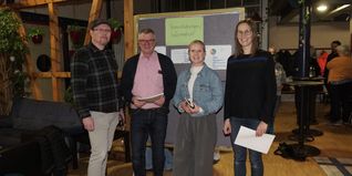 Peter Komhard Markus Kuerschner Anna Schumacher und Ronja Schmors v.l. praesentierten die neueste Goldberg-Umfrage. 	Bild Heiden