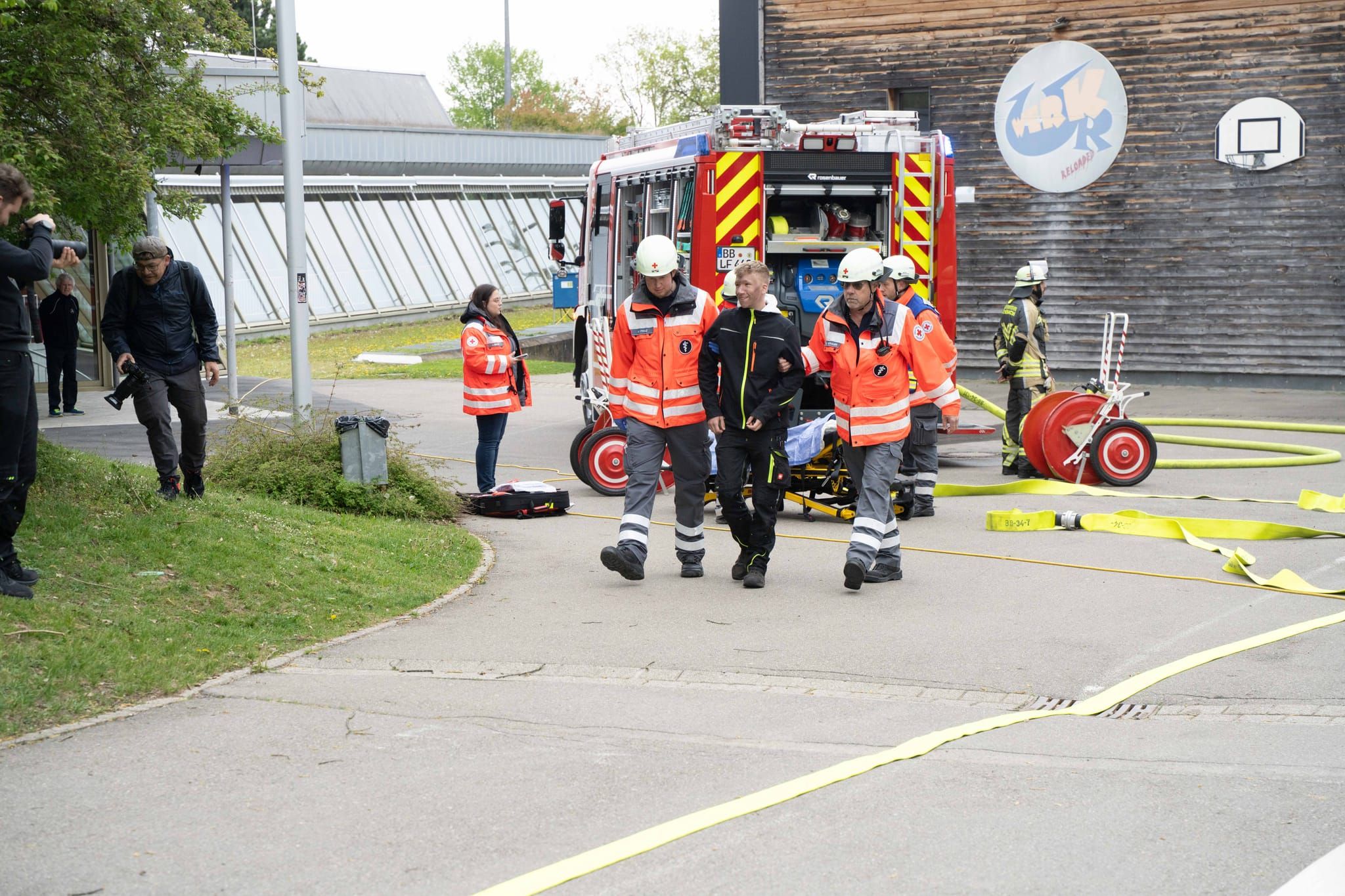 Großes Interesse an der Schauübung der Feuerwehr Schönaich.