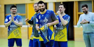 500 Spiele für die HSG Schönbuch: Christoph Zegledi (vorne).