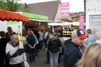 Volle Gassen beim Döffinger Vatertagsmarkt