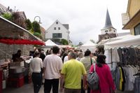 Volle Gassen beim Döffinger Vatertagsmarkt