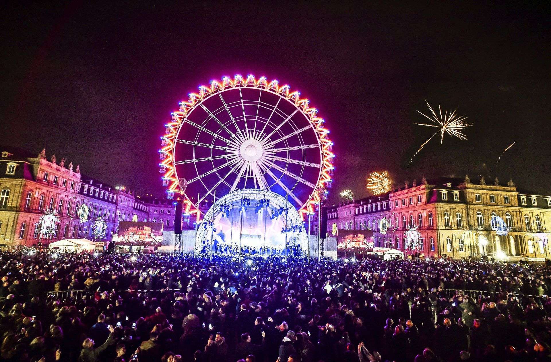 Das Fest zum Jahreswechsel auf dem Schlossplatz war gut besucht. Eine Wiederholung ist geplant. Foto: Lichtgut/Ferdinando Iannone