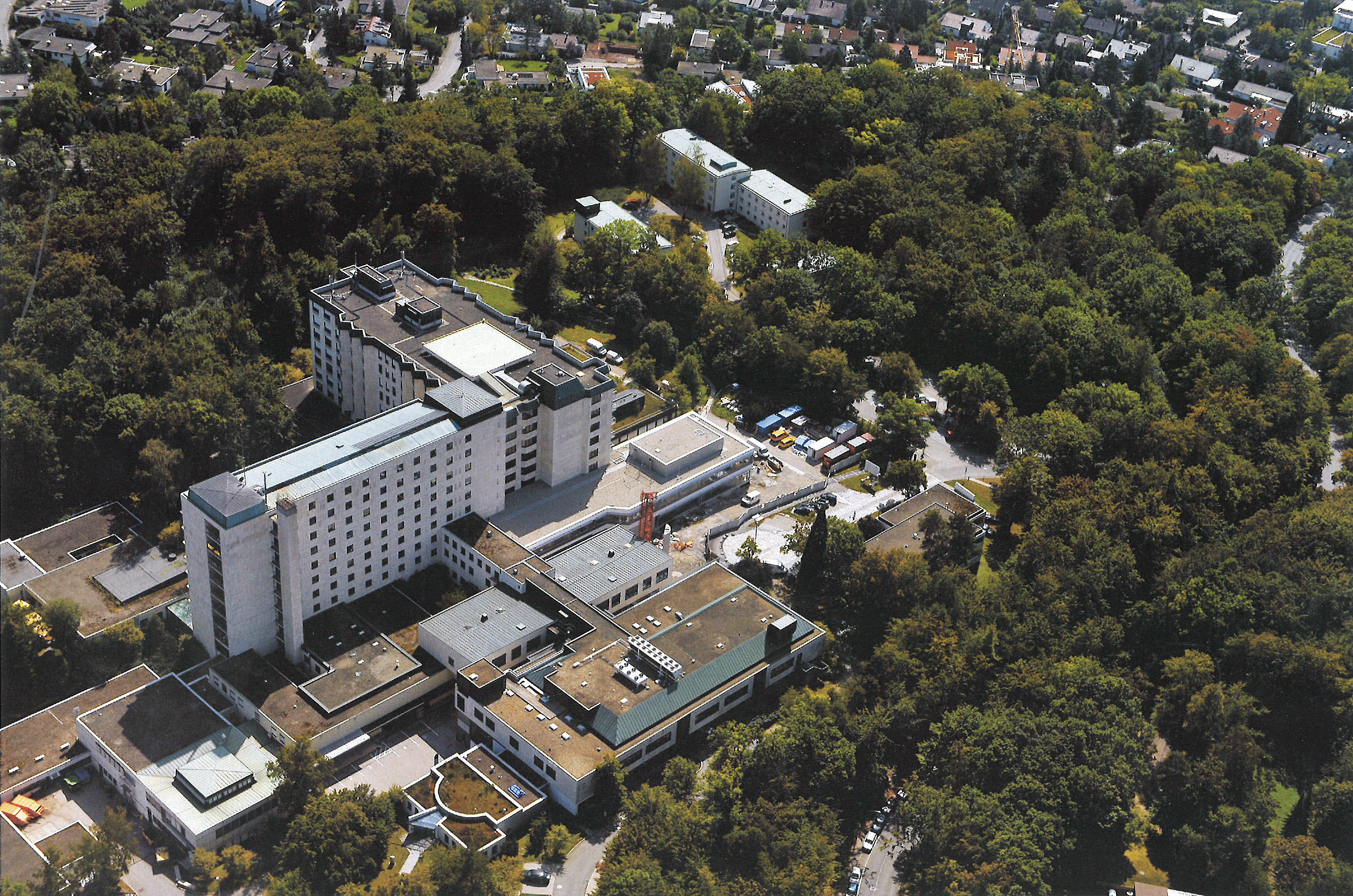 Das Krankenhaus-Areal auf der Steige ist eine große Entwicklungschance für Sindelfingen.   Bild: Stampe/A