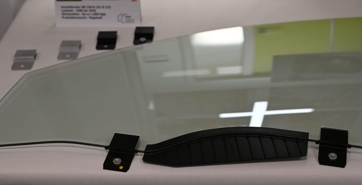 Die Halterungen für das Kurbelfenster stellte die GWW in ihrem Magstadter Werk her, zwischen 1998 und 2020 täglich bis zu 1800 Stück.