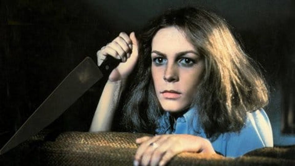 Im Horrorklassiker Halloween erlebt Laurie gespielt von Jamie Lee Curtis kein Grusel- sondern ein Schlachtfest am Sonntag.
