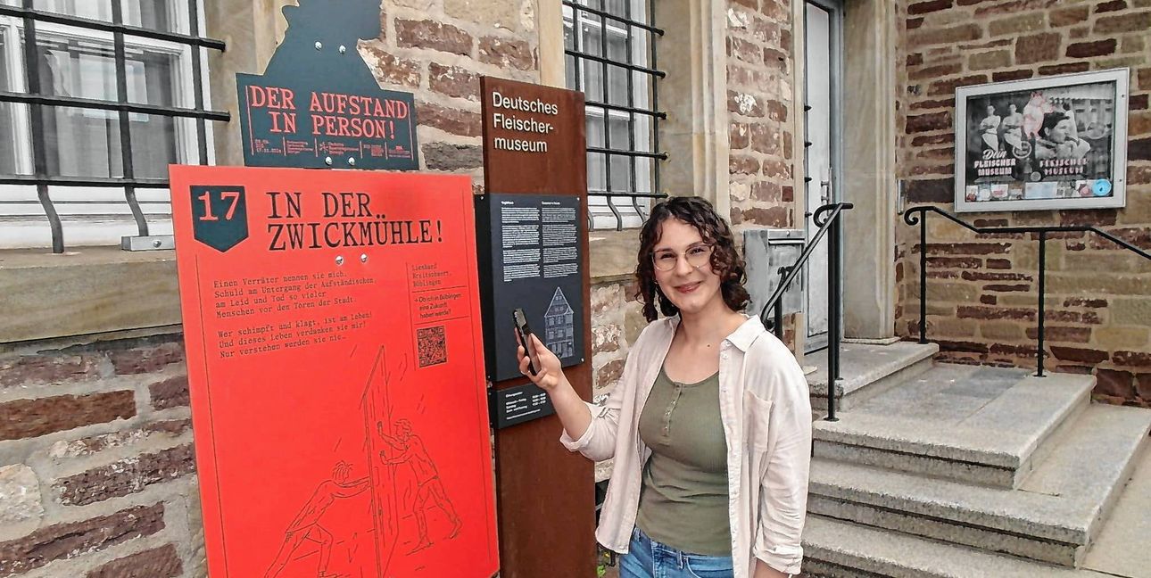 Ab Samstag, 8. Juni präsentiert die Leiterin des Deutschen Bauernkriegsmuseums Böblingen, Lea Wegner, die neue Sonderausstellung „Der Aufstand in Person!“ - acht der Ausstellungs-Standorte befinden sich im öffentlichen Raum.