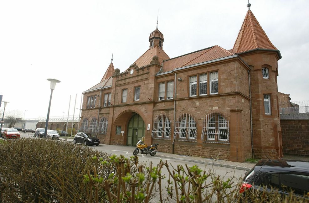 Die JVA in Mannheim zählt zu den großen im Land.