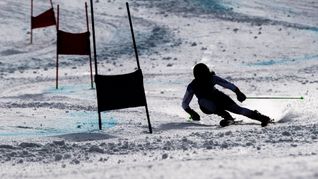 Im Ski-Weltcup wird es künftig nach einem Beschluss des Weltverbandes FIS Geschlechtertests geben. (Archivfoto)