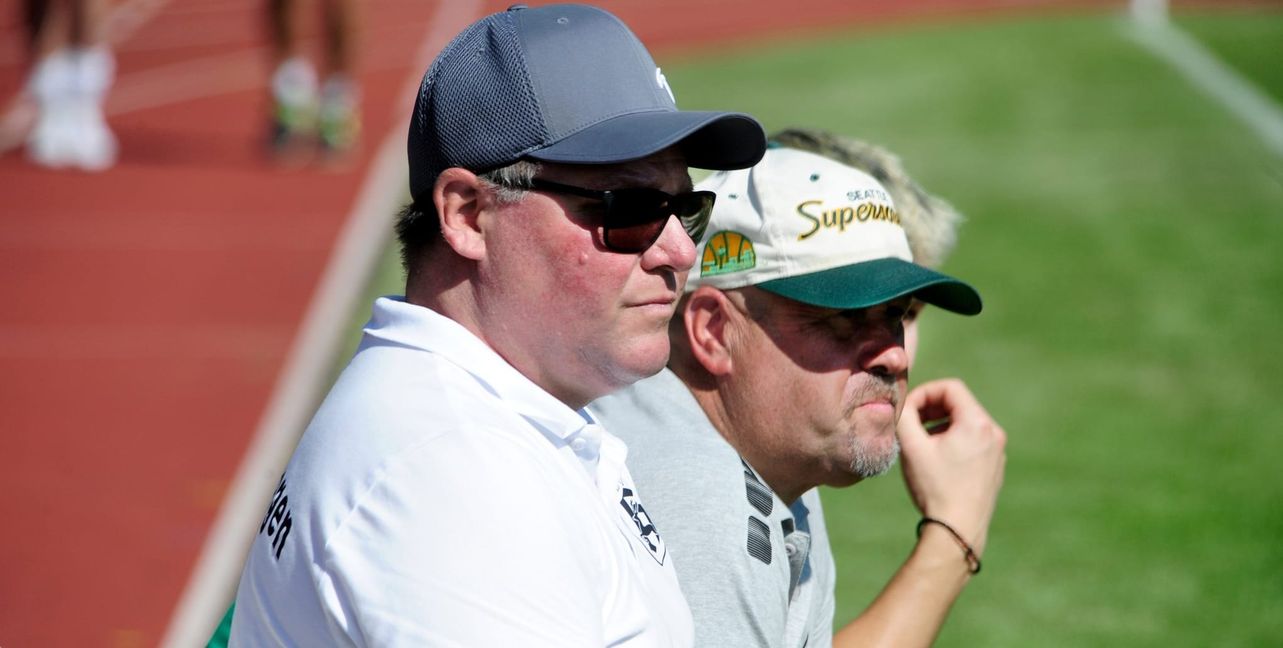 Holzgerlings Trainer Bernd Gluiber.Bild: Photostampe