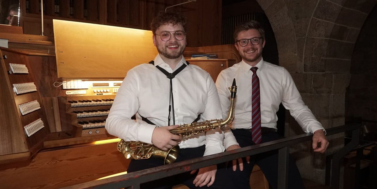 Saxofonist Michael Oliver Stemmer und Jonas Dippon spielten das 10. Konzert der 34. Orgelreihe.
