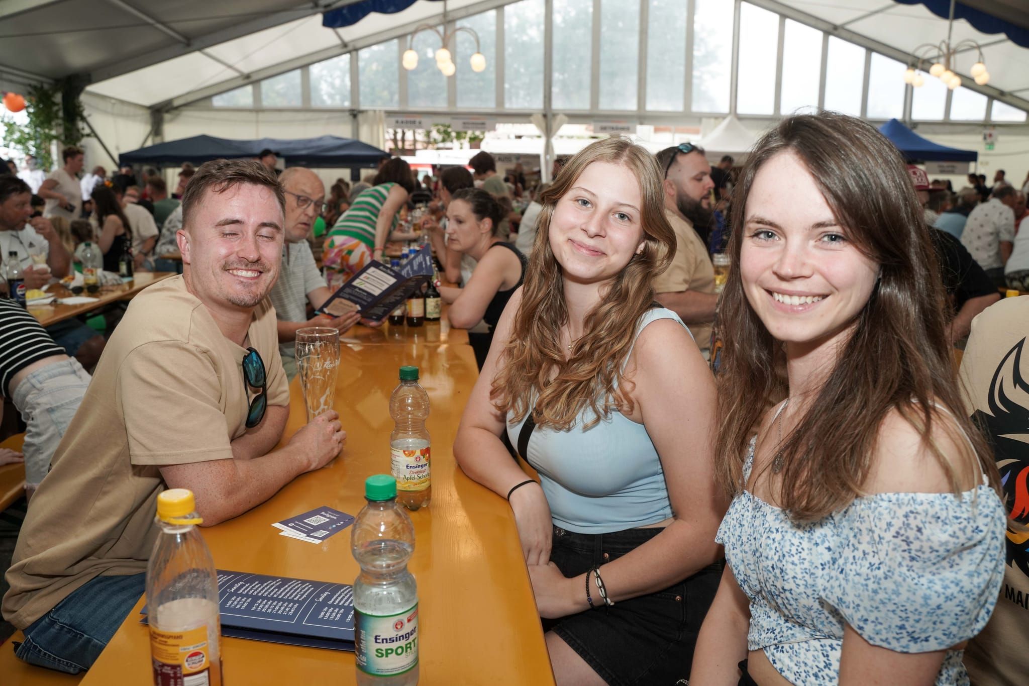 Gute Laune beim Festabend am Samstag.