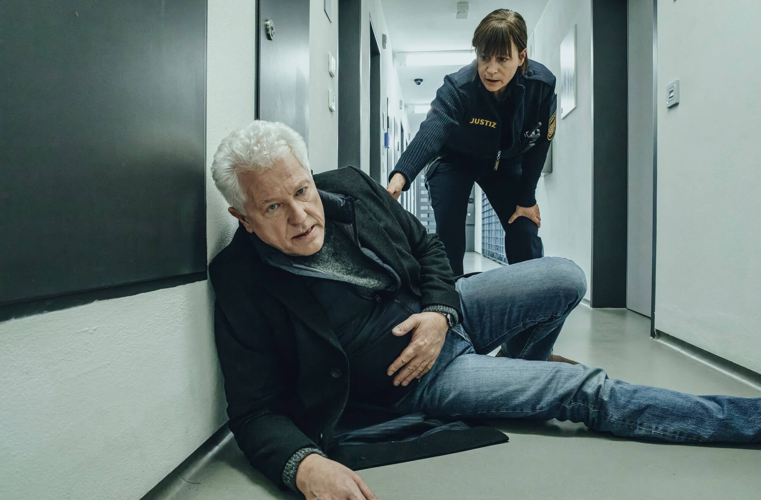 Die Ermittlungen in der Justizvollzugsanstalt laufen für „Tatort“-Kommissar Batic nicht ganz so, wie erhofft.    Bild: z