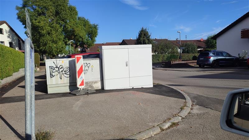 Neuer Verteilerkasten an der Berner Straße/Kinzigstraße in Darmsheim.