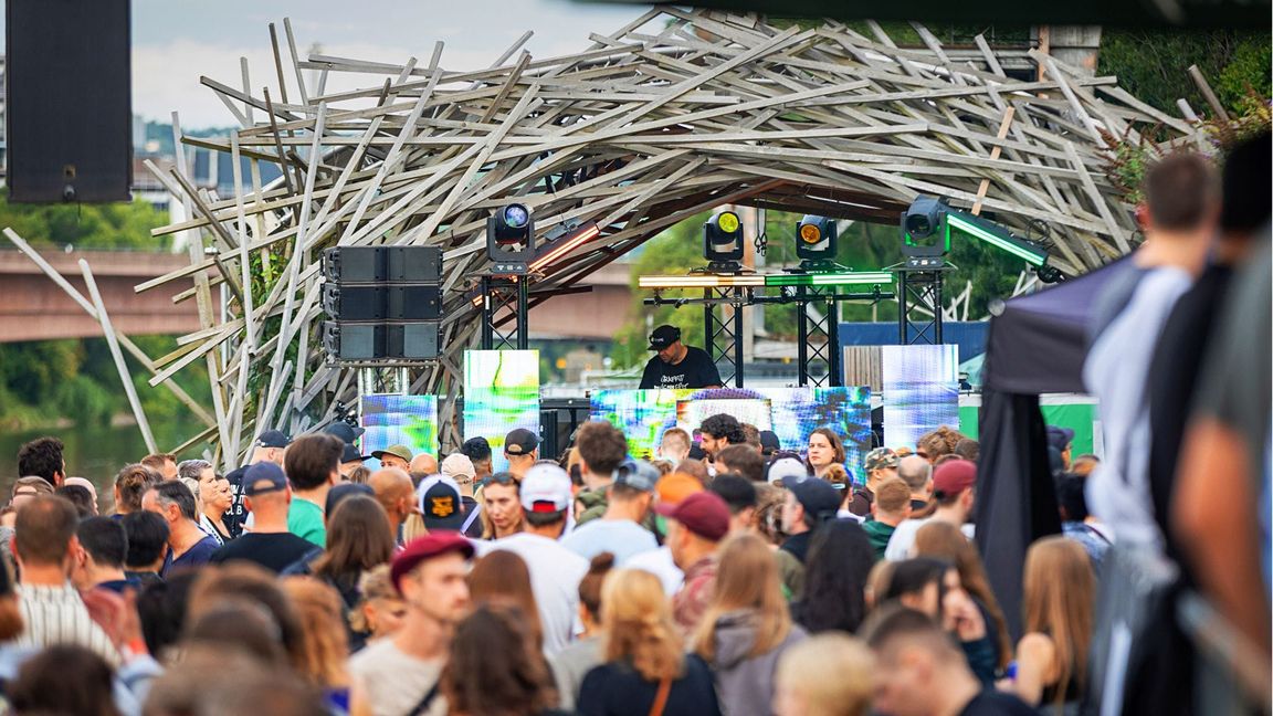 Anfang August fand auf dem Club-Schiff Fridas Pier das „Golden Era Festival“ statt.